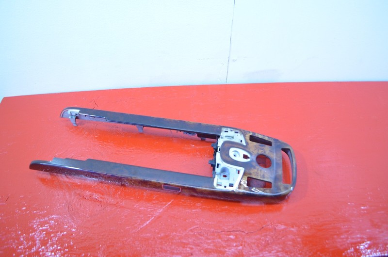07-09 MERCEDES W221 S550 CENTER CONSOLE ARMREST TRIM OEM