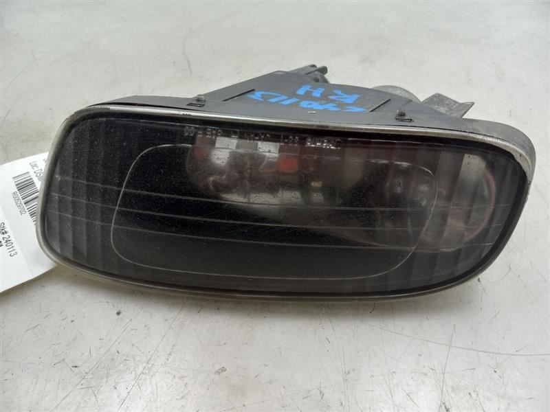 02-03 LEXUS ES300 PASSENGER SIDE FOG LIGHT