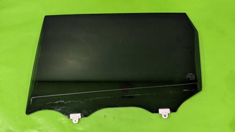 17-20 ROGUE VIN J 1ST DIGIT DRIVER LEFT REAR WINDOW DOOR GLASS OEM 4600-72