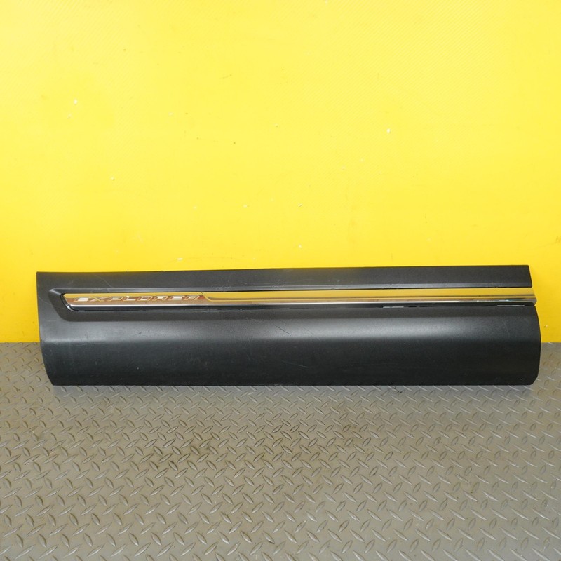2016-2019 FORD EXPLORER FRONT LEFT DRIVER SIDE MOLDING TRIM OEM HB53-7820849
