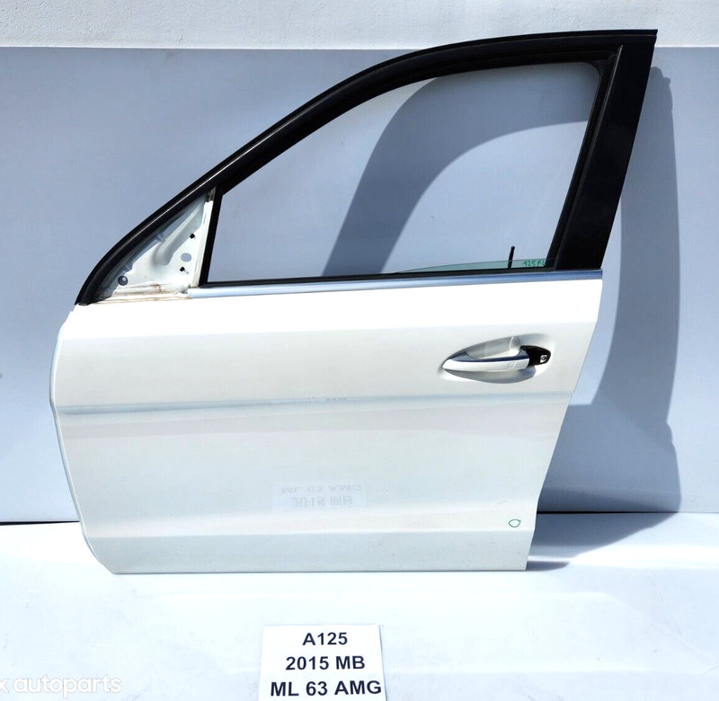 ✅ 12-19 OEM Mercedes W166 ML63 ML350 AMG Front Driver Door Shell White 799U