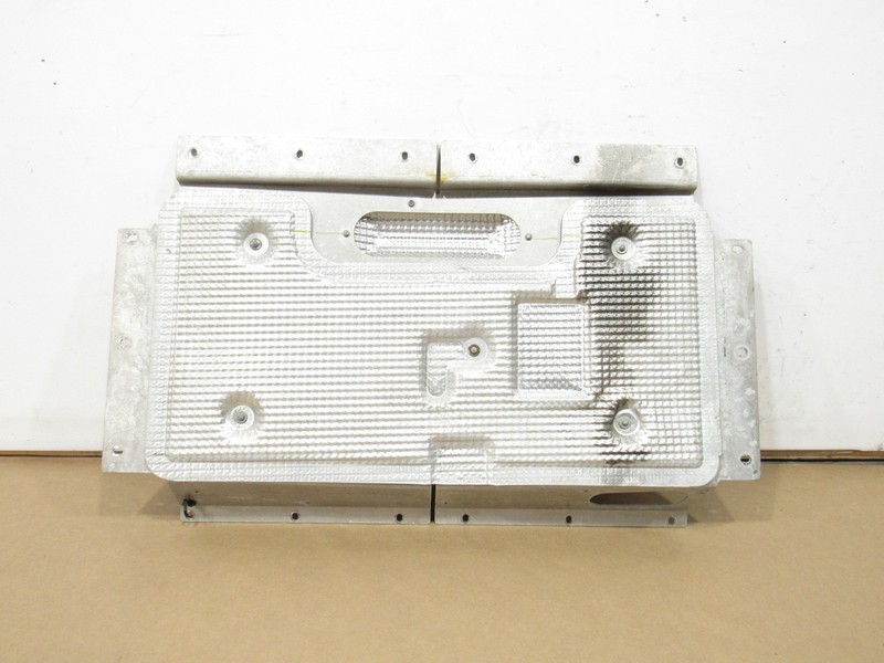 14-18 Aston Martin Vanquish 2014 Fuel Tank Silencer Heat Shield Plate :Y