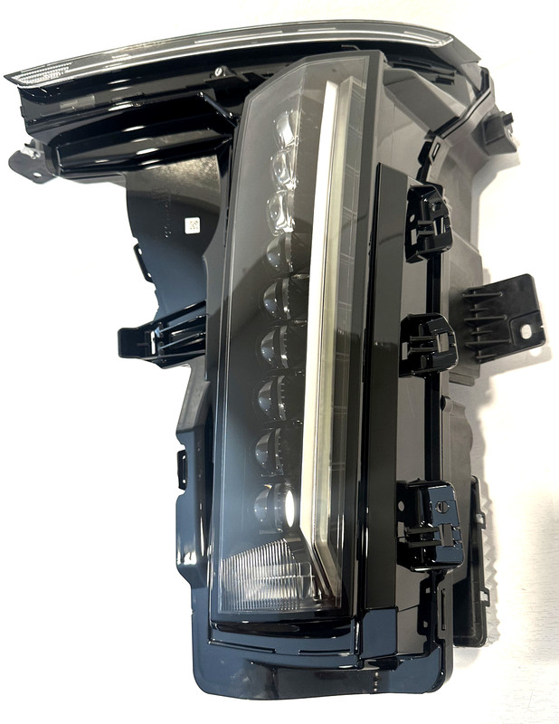 2023-25 CADILLAC LYRIQ ELECTRIC HEADLAMP ASSY LH- OEM PART# 86515801