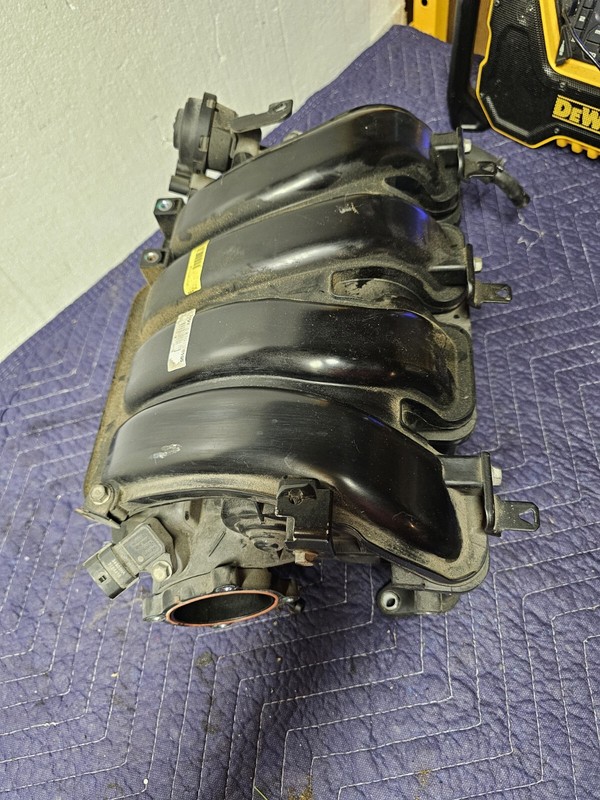 2014 Hyundai Tucson 2.4Air Intake Manifold