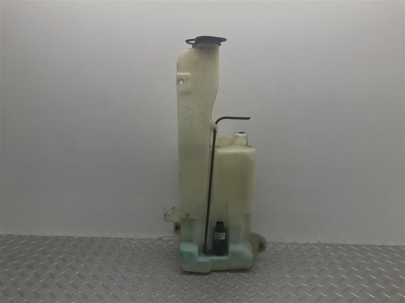 99-07 SILVERADO SIERRA WASHER FLUID RESERVOIR TANK BOTTLE W/PUMP OEM 12487669