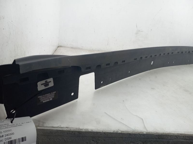 16 17 18 19 20 21 22 Toyota Prius Driver Left Rocker Panel Moulding Black