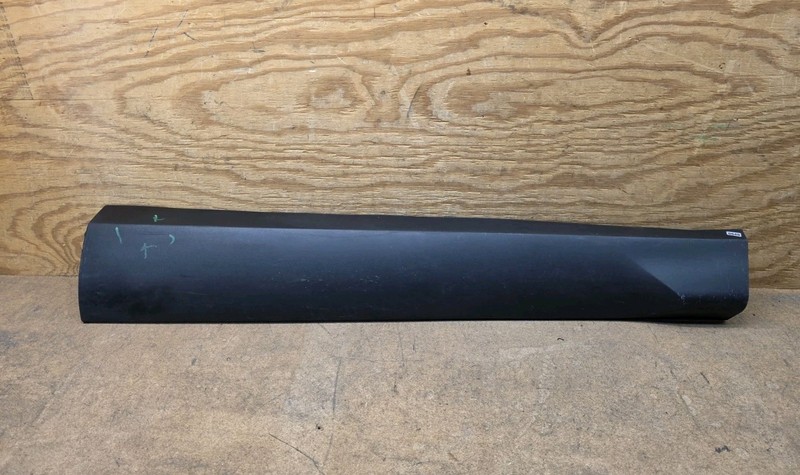2022 2023 2024 HYUNDAI TUCSON FRONT RIGHT DOOR Garnish PANEL LOWER MOLDING OEM