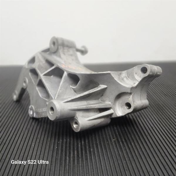 07-17 Jeep Compass 2.4L Power Steering Pump Bracket OEM 04891593AA