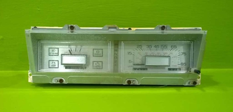 83 84 85 86 MERCURY MARQUIS 3.3L AT SPEEDOMETER CLUSTER 49K MILES OEM 703-1