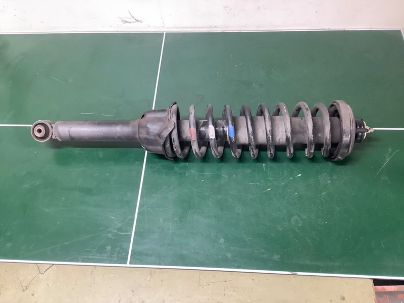 97-01 Honda CR-V Rear Strut Shock Absorber Coil Spring OEM