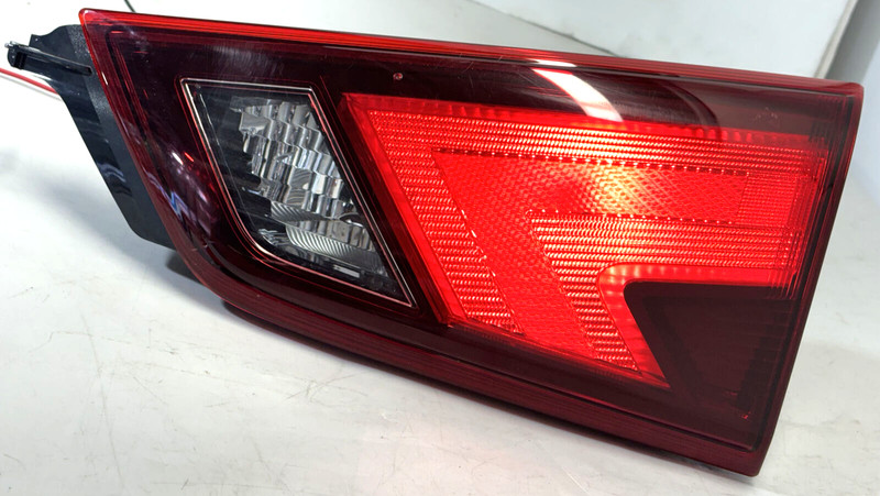 ✅2017-2019 Nissan Rogue Sport Tail Light Taillight REAR PASSENGER RIGHT SIDE OEM