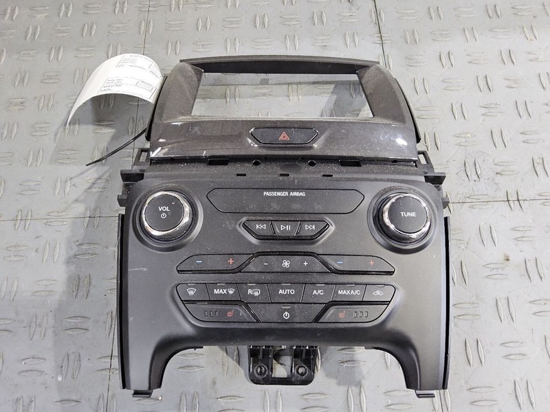 2019-2023 Ford Ranger Radio Control Panel w/Voice Recognition 8' Screen Opening