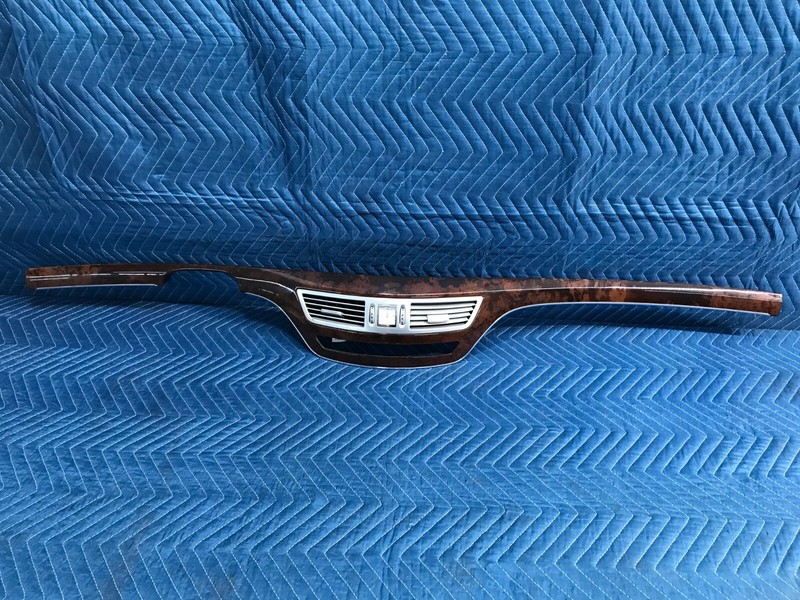07-13 Mercedes S550 W221 OEM Front Center Dash Control Air Vent Trim Bezel
