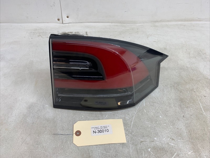 ⚡️16-20 Tesla X RH Right Passenger Side Rear Quarter Tail Light LED 30010 B152