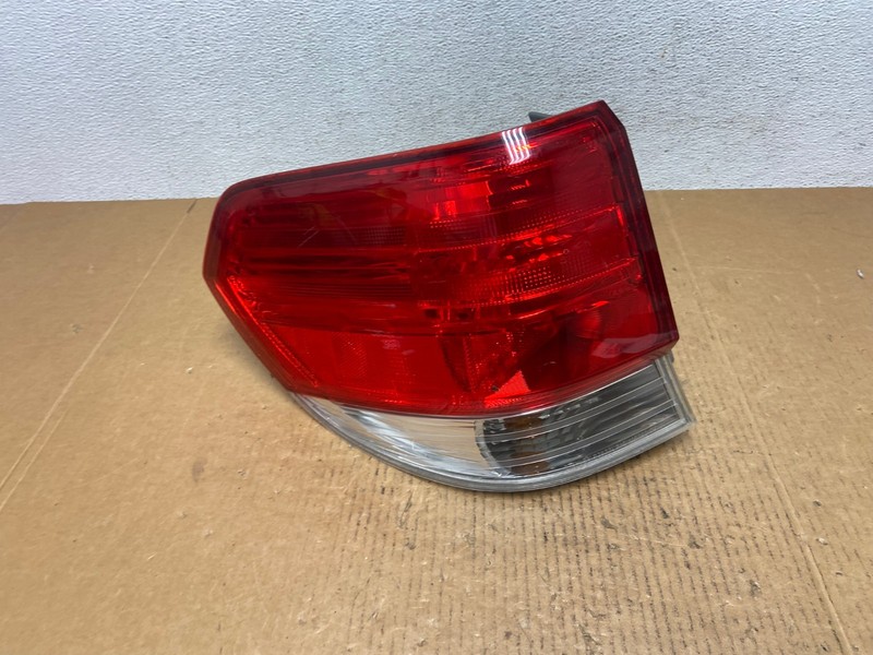 2008 2009 2010 Honda Odyssey Left Driver LH Side Tail Light AE0317 LK