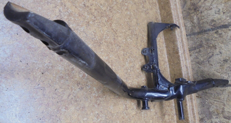 2003 Honda Shadow VT1100C VT1100 VT 1100 C Frame Engine Support Mount Bar Body