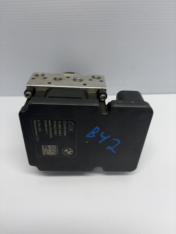 12-13 BMW F30 320i 328i ABS Unit Anti Lock Brake Pump Control Module 6793936