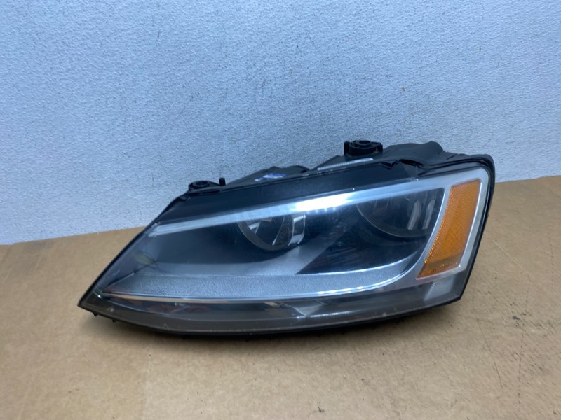 2011 to 2014 Volkswagen Jetta Left Driver LH Headlight Halogen OEM AE3004 DW