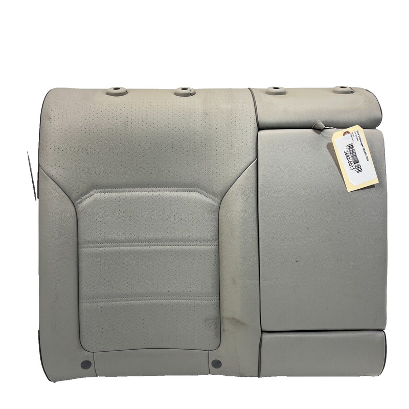 2016-2018 VOLKSWAGEN PASSAT REAR PASSENGER SIDE UPPER SEAT BACK CUSHION OEM