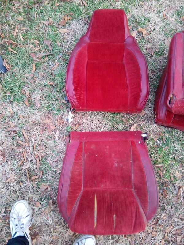 1987 DODGE OMNI PASS RHFRONT SEAT