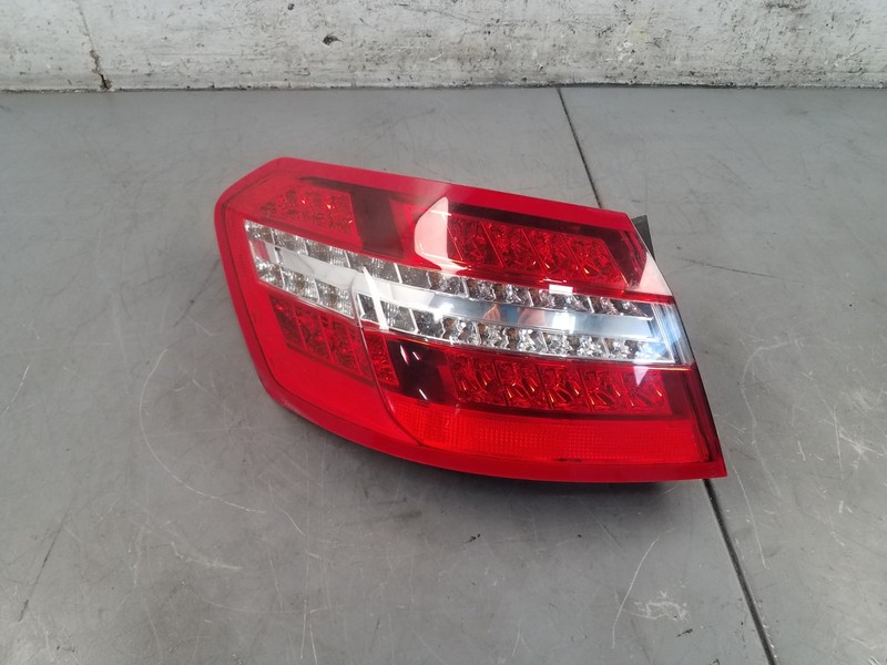 2012 Mercedes AMG E 63Left Driver Tail Light #2691 VV9