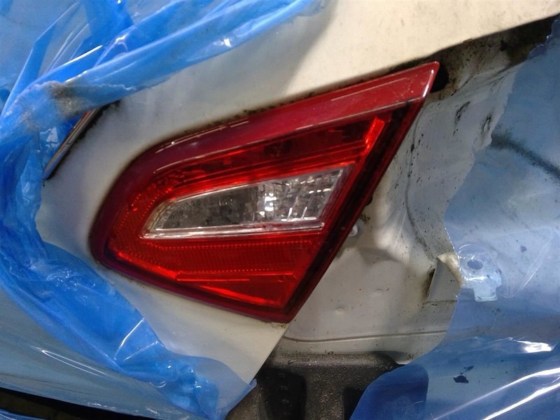 Passenger Tail Light Decklid Mounted Fits 16-17 ALTIMA 1751464