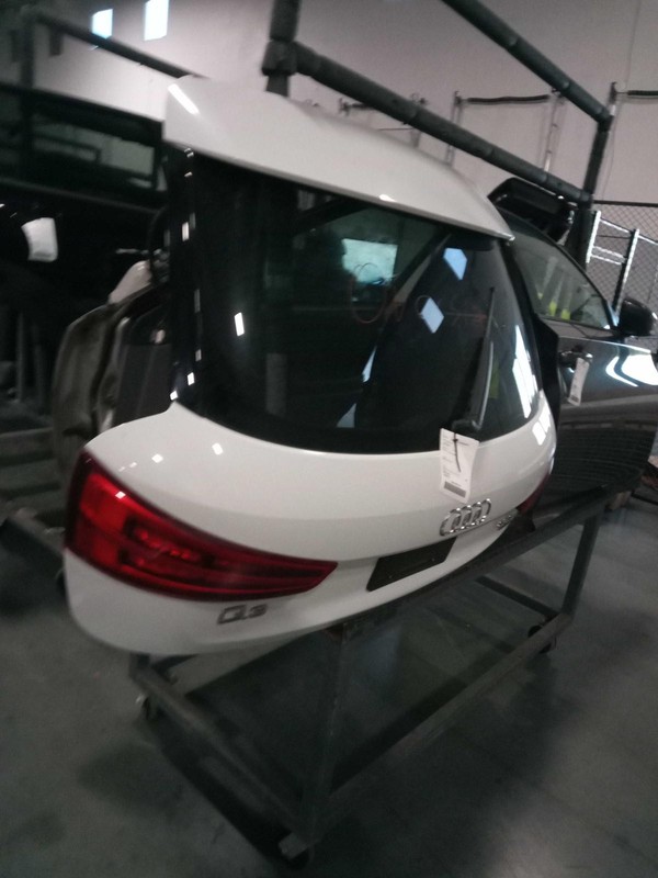 Used Deck Lid fits: 2017 Audi Q3 spoiler w/o power liftgate Grade A