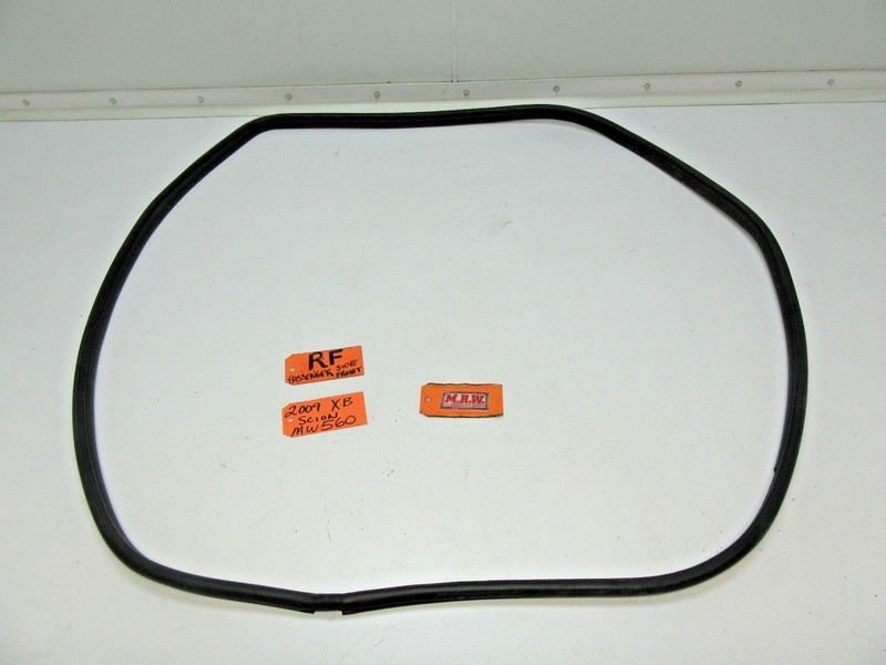08-15 SCION XB RIGHT FRONT DOOR RUBBER SEAL STRIP WEATHER GASKET MOLDING TO BODY