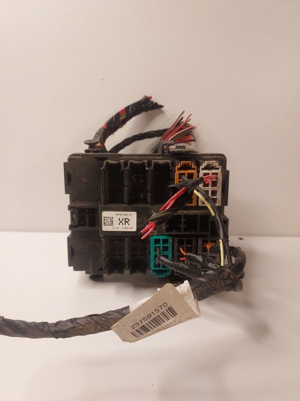 25781329-01 Chevrolet Silverado 2009 Fuse Box Junction Relay oem w/ pigtails