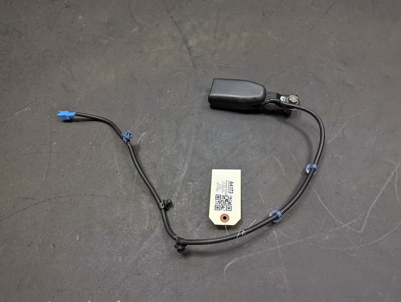 Front Right Passenger Seat Belt Buckle 2019 Acura RDX 04813-TJB-A00ZB 2020 2021