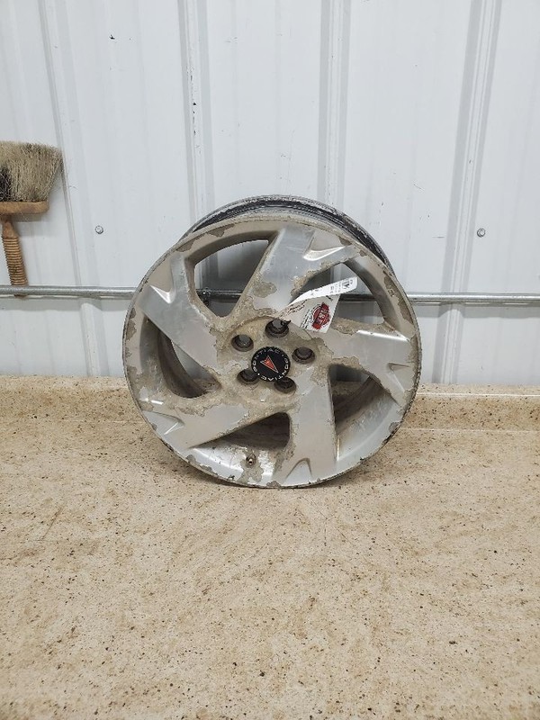 Wheel 16x6-1/2 Aluminum 5 Spoke Silver Painted Opt QD2 Fits 03-08 VIBE 304068