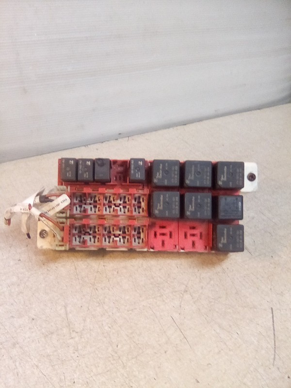 2014 Peterbilt 386 Fuse/Relay Block