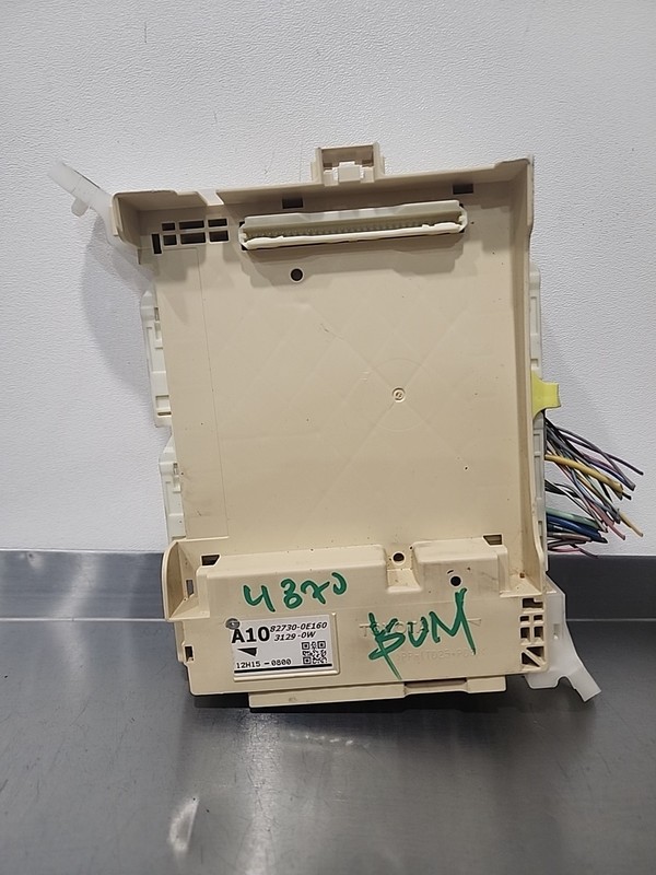 2013 - 2015 LEXUS RX350 BCM BODY COMPUTER CONTROL MODULE UNIT OEM 827300E160 AT