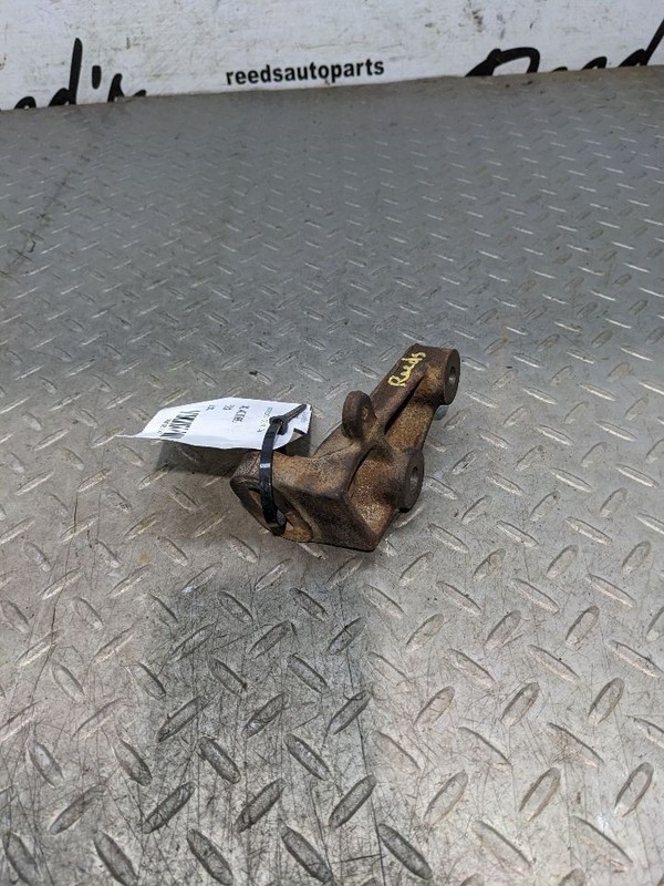 92-93 Acura Integra GSR B17A1 lower power steering pump bracket B16 engi 1181147