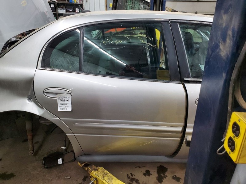 Passenger Right Rear Side Door Fits 00-05 LESABRE 293198