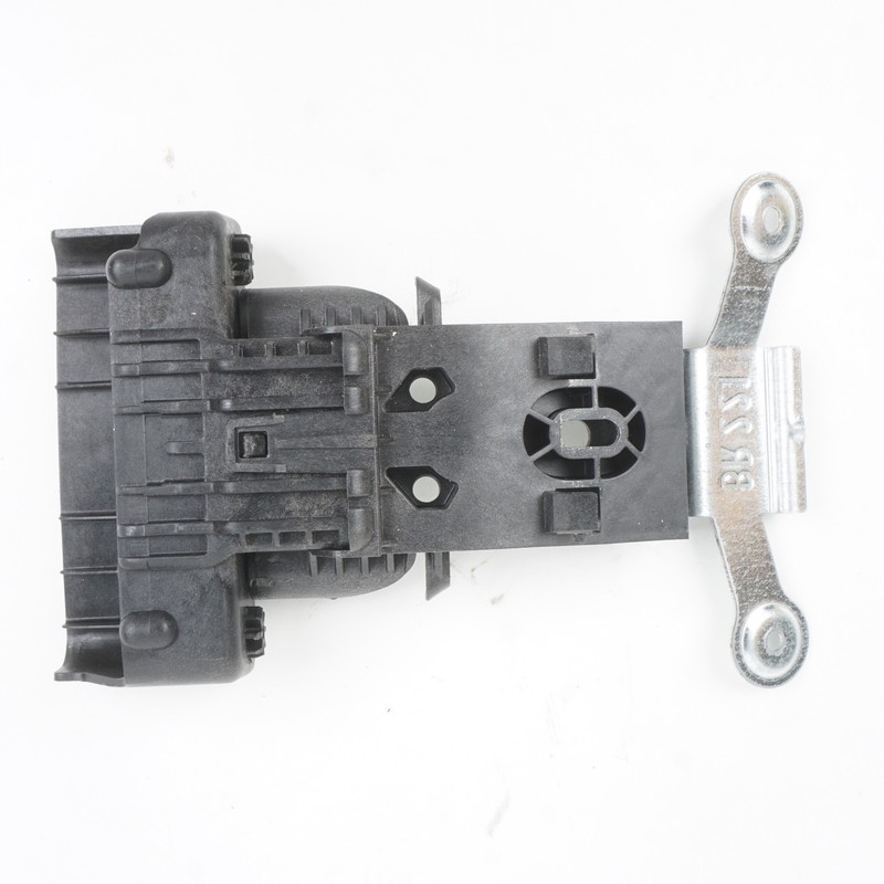 12 - 16 Mercedes S550 GL450 Front Right Left Headrest Head Rest Display Bracket