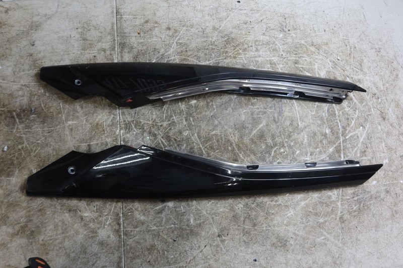 2014-2019 Chevy Corvette C7 OEM Front Driver/Passenger Upper Body Side Applique