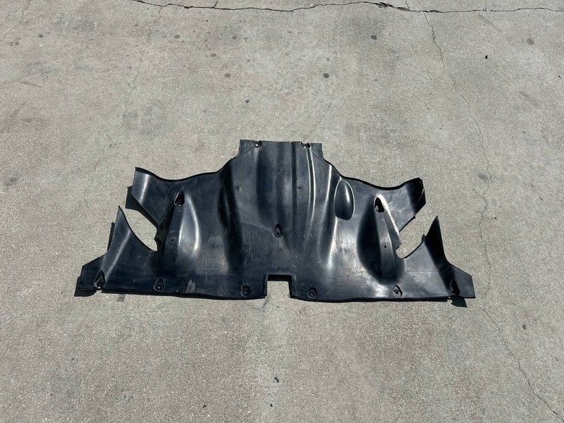 ✅17-23 Tesla Model 3 Rear Middle Underbody Shield 1498771-00-E OEM /broken