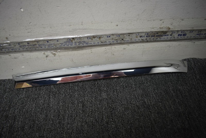 BMW X7 REAR TRUNK TRIM LEFT SIDE FACTORY OEM