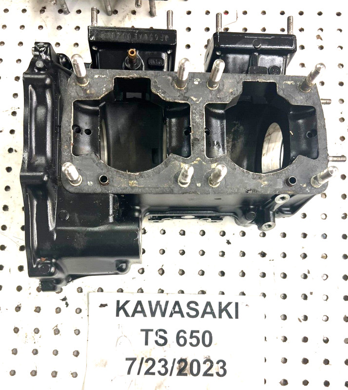 Kawsaki Jet Ski TS650 650sx Crankcase 14001-3701 FRESHWATER!