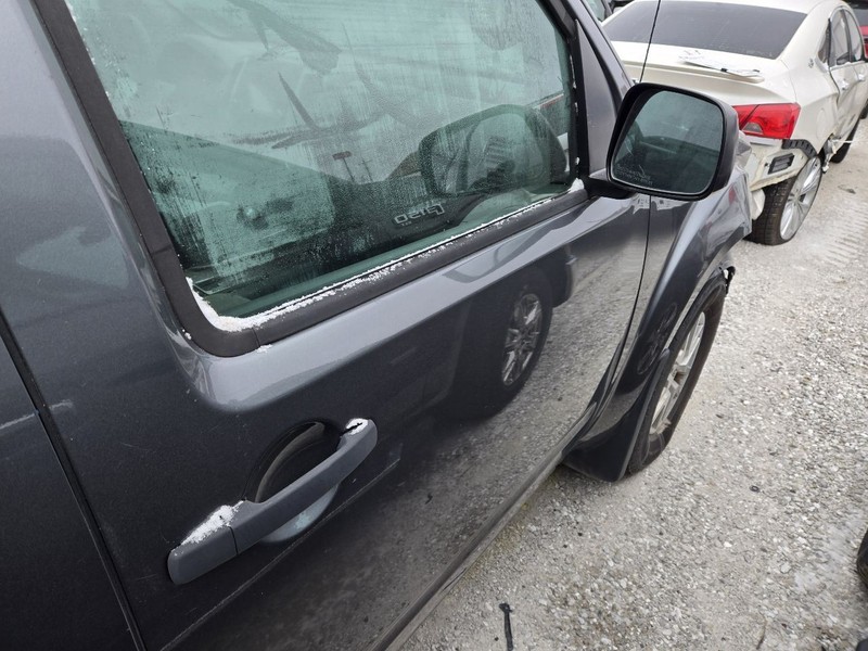 Passenger Front Door Without Body Side Moulding Fits 16-18 FRONTIER 3633239