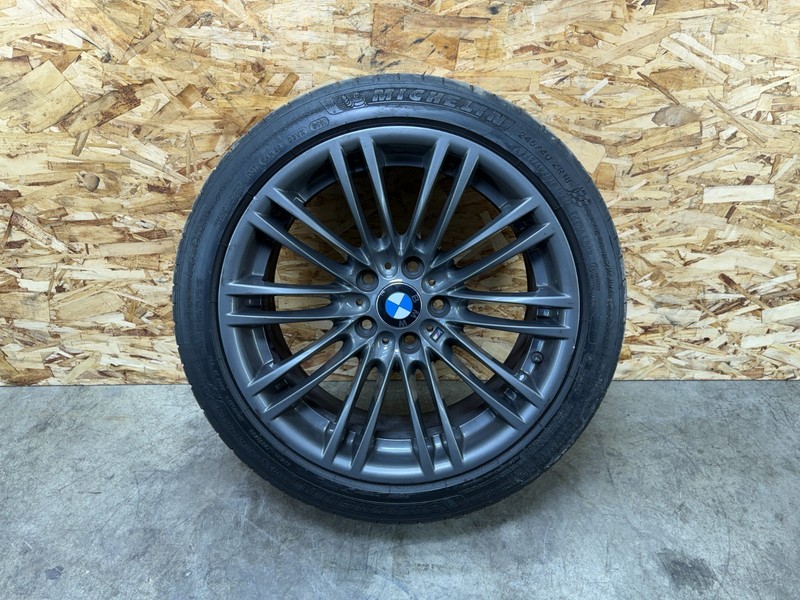 BMW E90 E92 E93 M3 2008-2013 OEM M3 FRONT RIM WHEEL TIRE 18"X8.5" ASSEMBLY