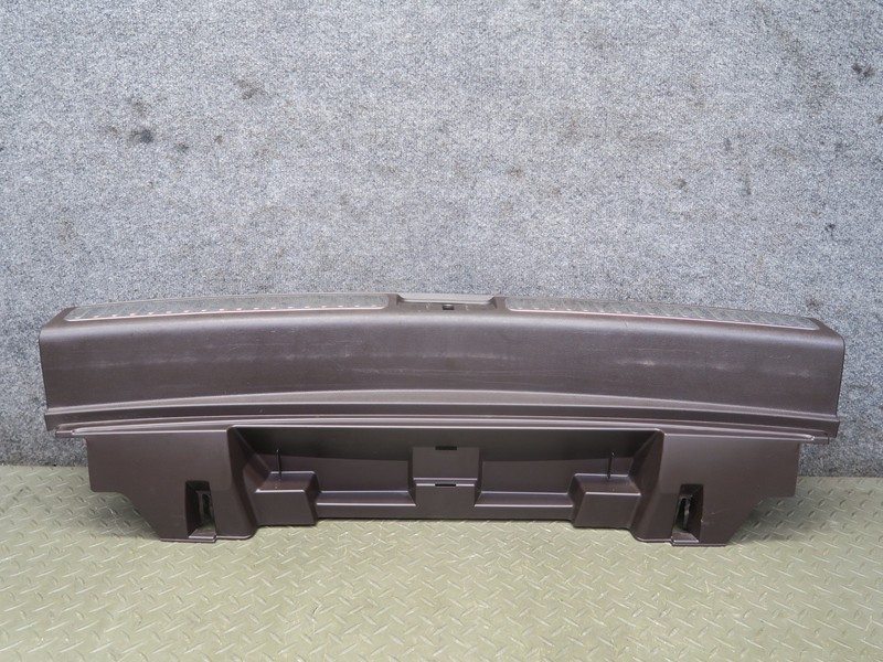 2015-2018 PORSCHE MACAN REAR TRUNK LOADING SILL TRIM COVER PANEL 95B864483F