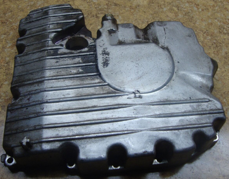 2000 Yamaha YZF600R YZF 600 YZF600 R 600R Engine Oil Drain Pan Case Cover Panel