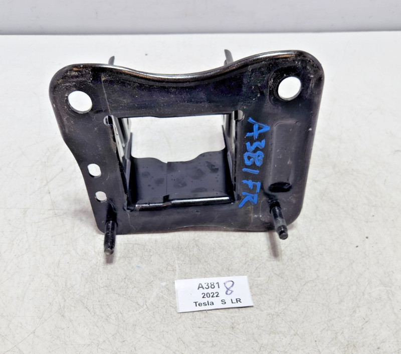 ✅ 2021-2025 OEM Tesla Model S Front Right Passenger Side Reinforcement Bracket