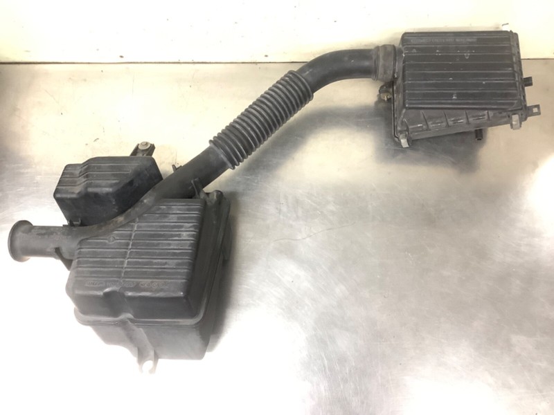 96-00 CivicD16Y7 Engine Air Intake Cleaner Assembly Resonator Tube Filter OEM