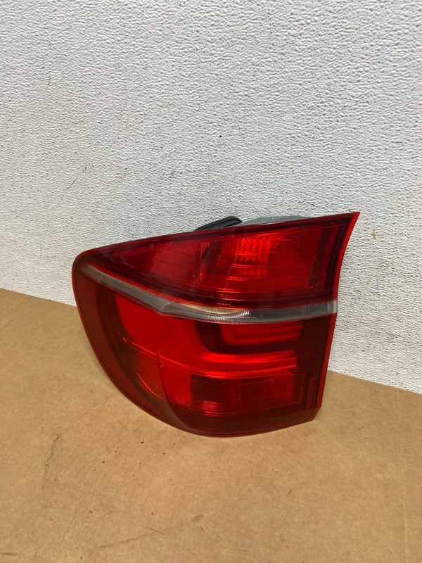 2011 2012 2013 Bmw X5 E70 Left Driver LH Tail Light Oem AE2972 LK