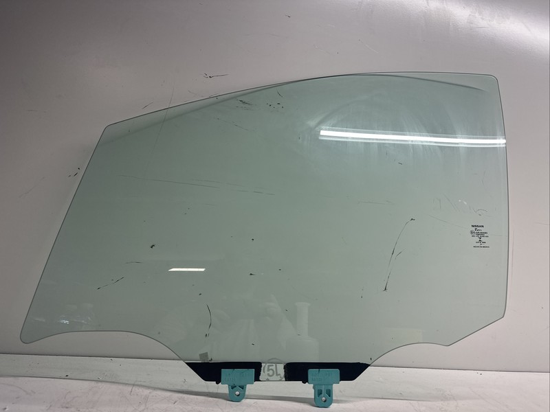2020-2024 Nissan Versa Driver Left Front Door Window Door Glass M2 N-5111
