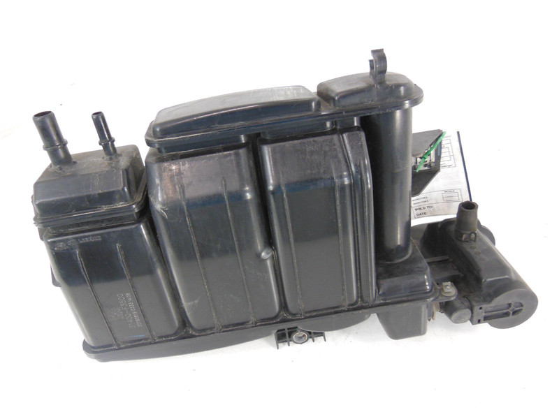 2017-2020 Hyundai Elantra Fuel Vapor Evap Charcoal Canister OEM