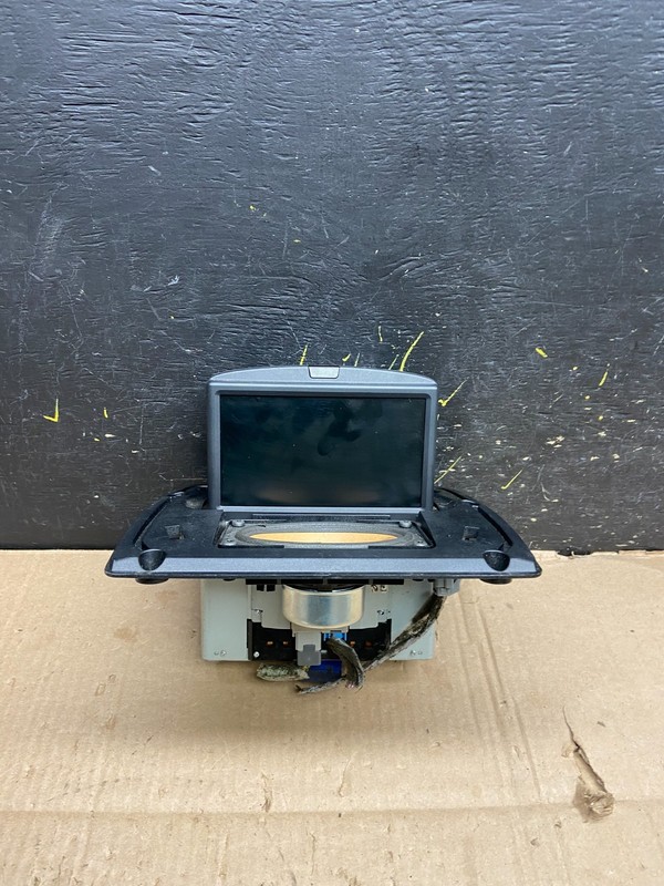 2003 to 2009 Volvo XC90 Navigation System 306562451 Y5409